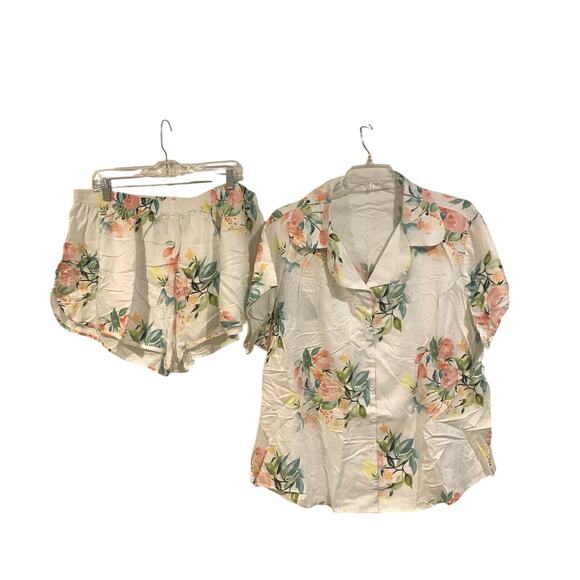 NWOT White Floral Bridal Bridesmaid Coquette Cottage PJ Pajama Set with Shorts‎ - Picture 1 of 6
